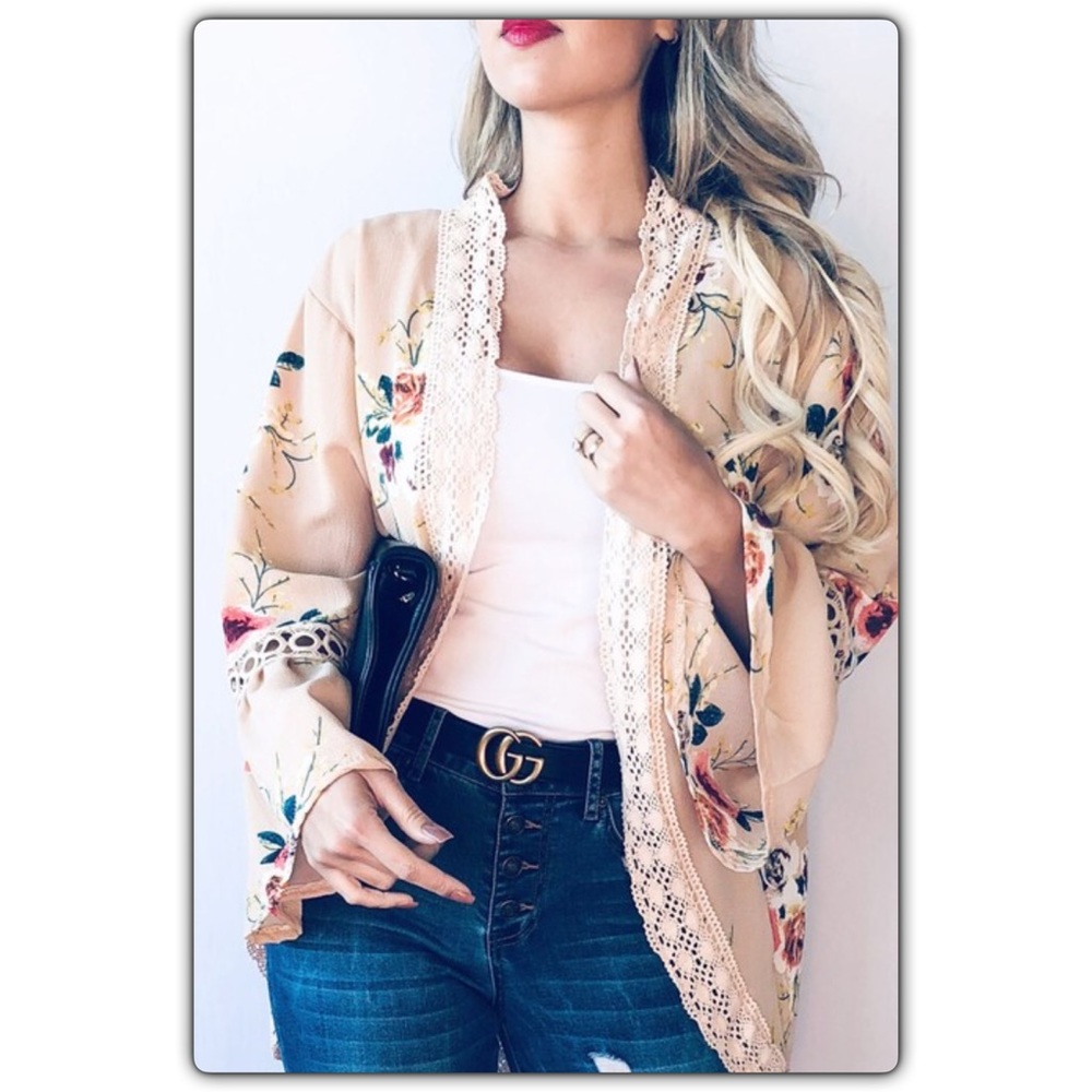 Bell Sleeve and Lace Kimono - Picture 2 of 8